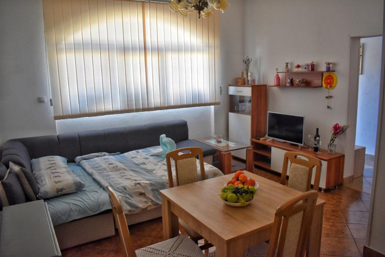 טרביניה Apartman Samardzic מראה חיצוני תמונה
